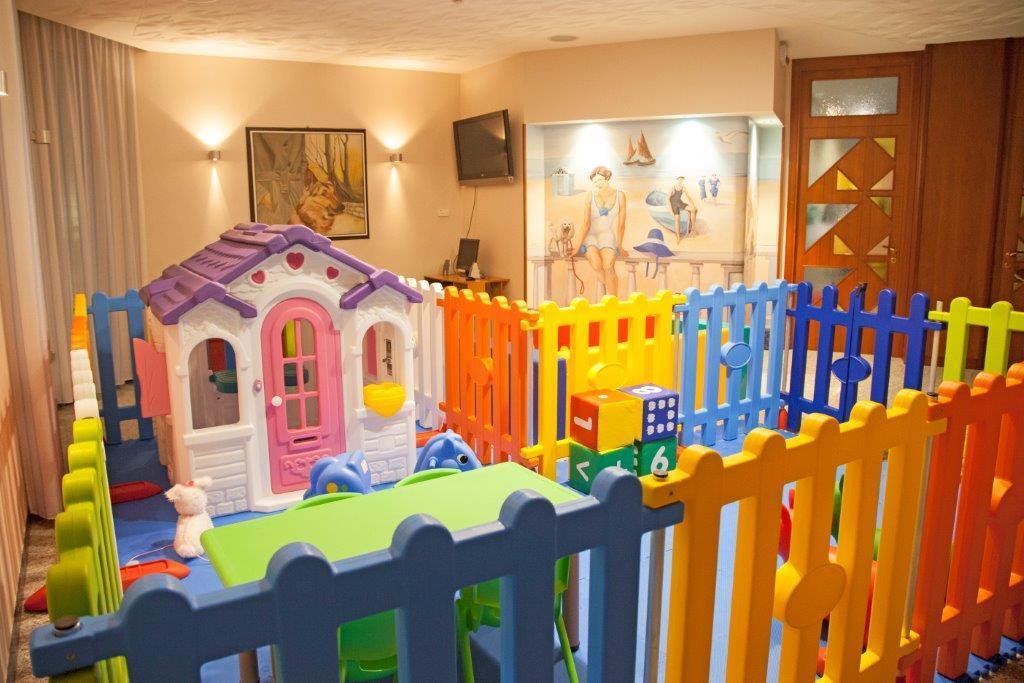 Hotel Meripol アルバ・アドリアティカ エクステリア 写真